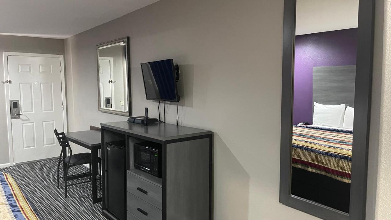 Executive Inn And Suites Houston Bagian luar foto